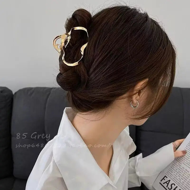 2024 New Vintage Ribbon Bow Hair Claws Exquisite Metal Hair Clip Clasp Hairpins For Women Hair Accessories Barrettes Shark Clips