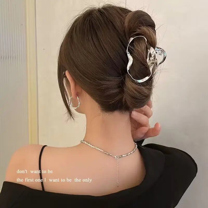 2024 New Vintage Ribbon Bow Hair Claws Exquisite Metal Hair Clip Clasp Hairpins For Women Hair Accessories Barrettes Shark Clips