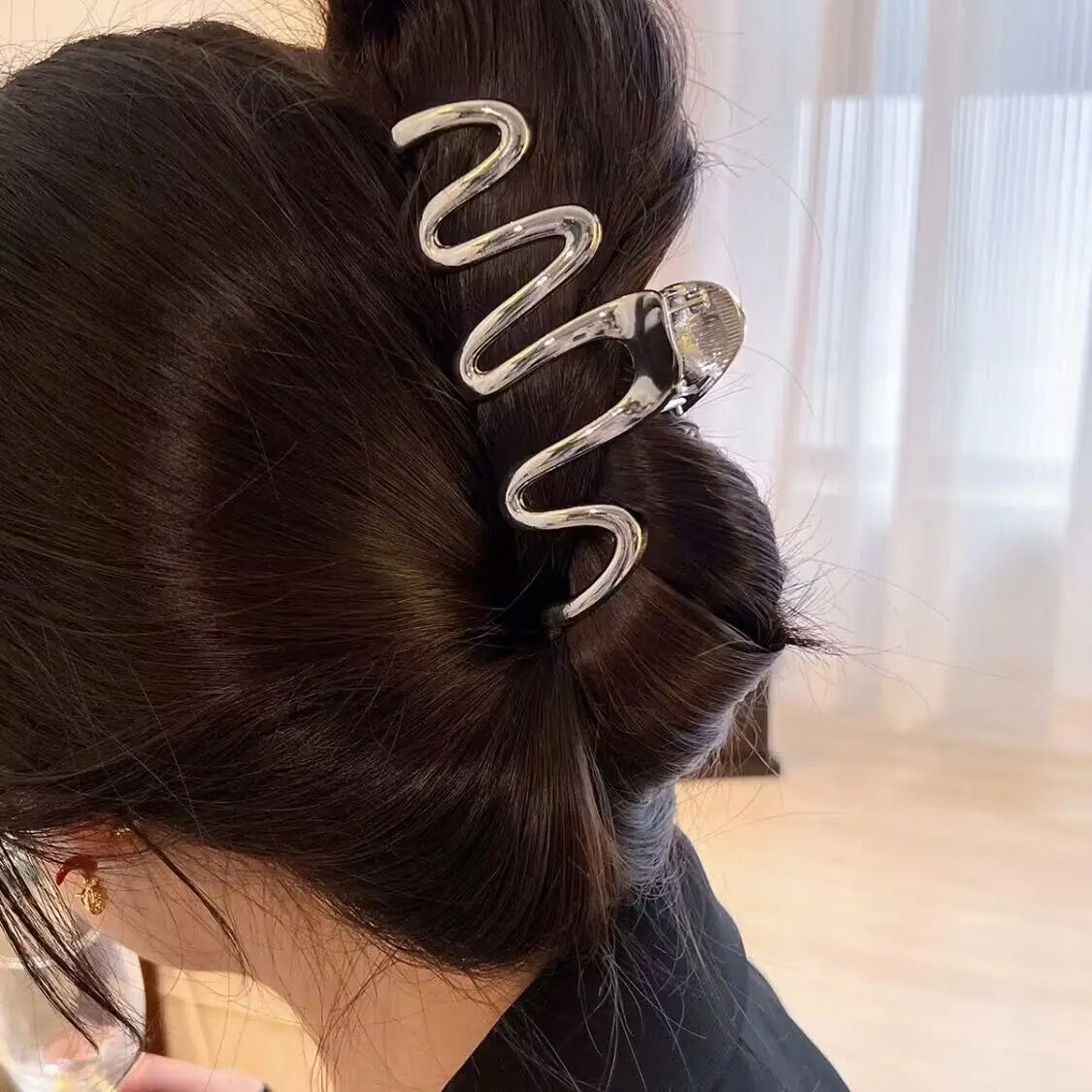 2024 New Vintage Ribbon Bow Hair Claws Exquisite Metal Hair Clip Clasp Hairpins For Women Hair Accessories Barrettes Shark Clips