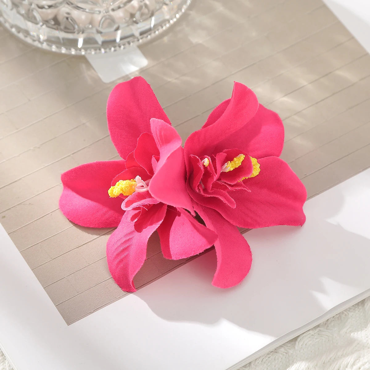 AWAYTR Elegant Bohemian Flower Small Hair Clips Faux Flower Side Pins Hairpin Vacation Beach Hair Accessories for Women